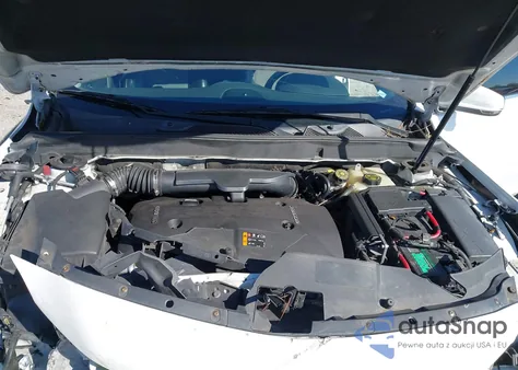 2015 Chevrolet Malibu 1Lt z USA, uszkodzony, nr VIN 1G11C5SL4FF296834